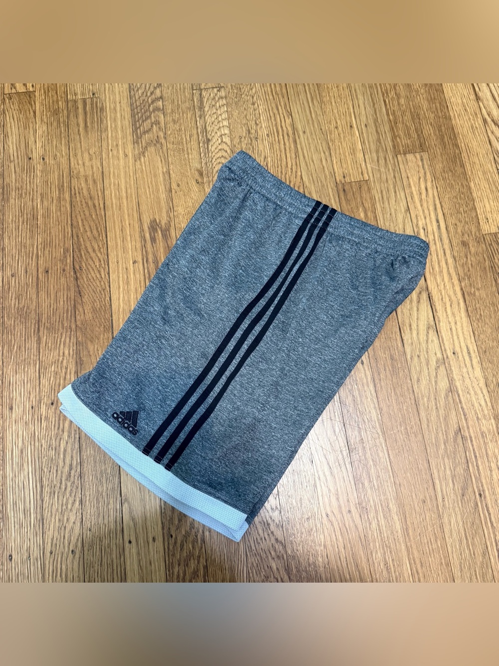 Adidas Boys Gray Athletic Shorts with Black Stripe size 18/20 - Picture 8 of 8